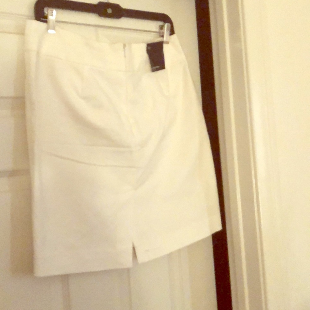 Banana Republic white skirt.